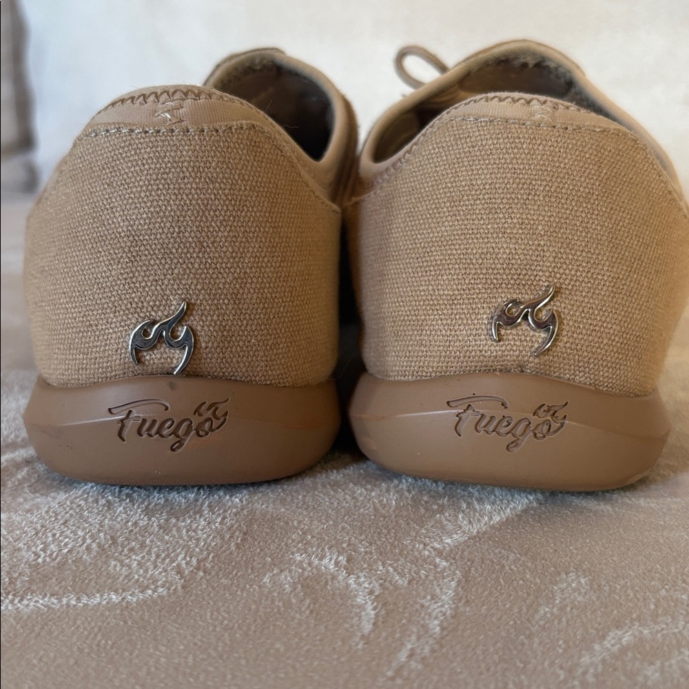 Fuego Latte Split-sole Dance Sneaker - Picture 7 of 11